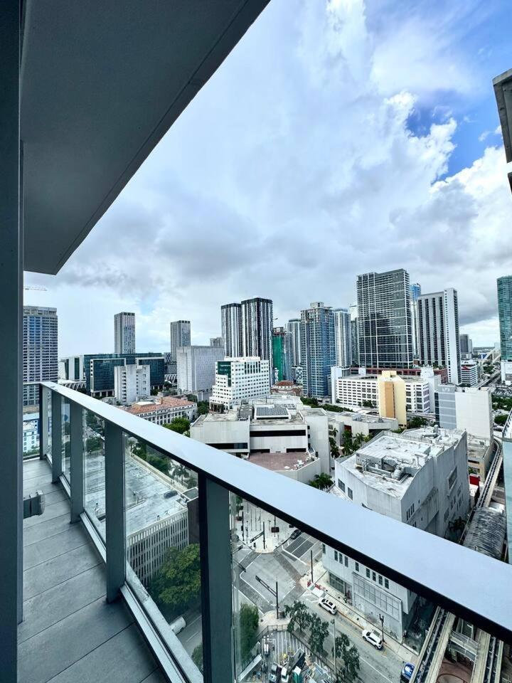 2 Bedrooms Design Condo Downtown Miami Pool And Gym Exterior photo